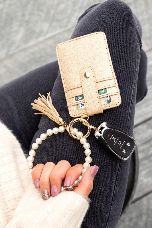 Pearl Key Ring Wallet Bracelet - Fashionistas Showroom